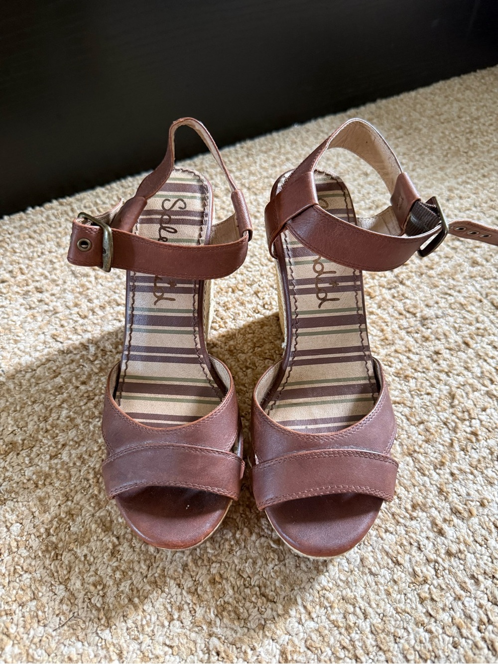 Splendid Brown Leather Ankle-Strap Wedge Sandals